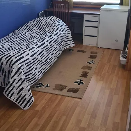 Viihtyisae Ja Kodikas Omakotitalo Isolla Pihalla Lohja