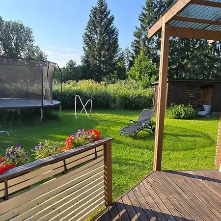 Viihtyisae Ja Kodikas Omakotitalo Isolla Pihalla Appartement Lohja