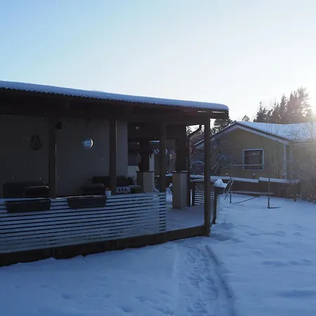 Viihtyisae Ja Kodikas Omakotitalo Isolla Pihalla * Lohja